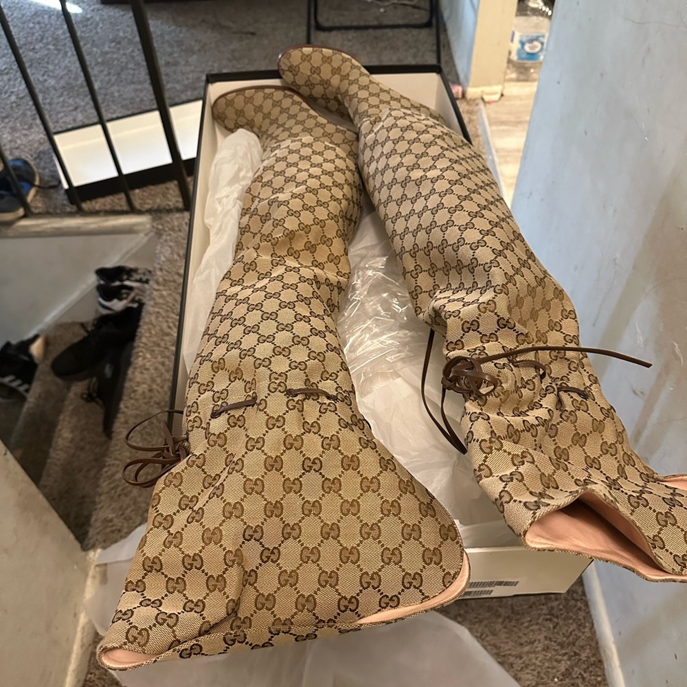 Gucci Monogram Brown Boots - Picture 4 of 5